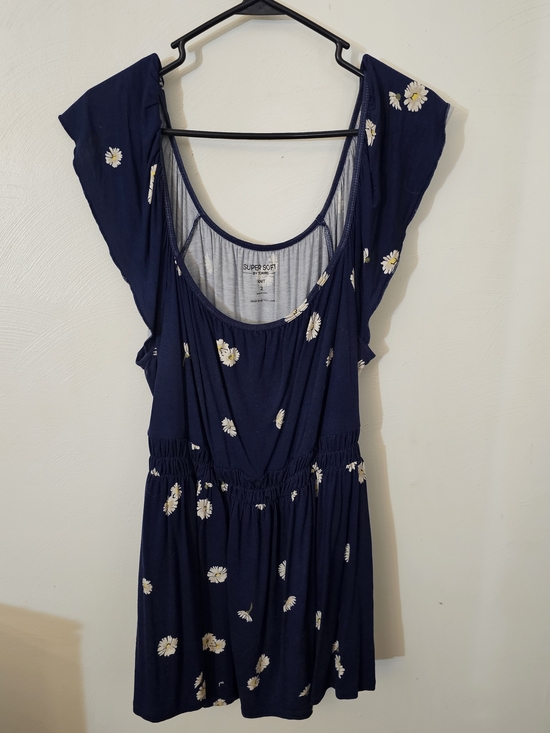 torrid Tops - Torrid Navy Daisy Print Top